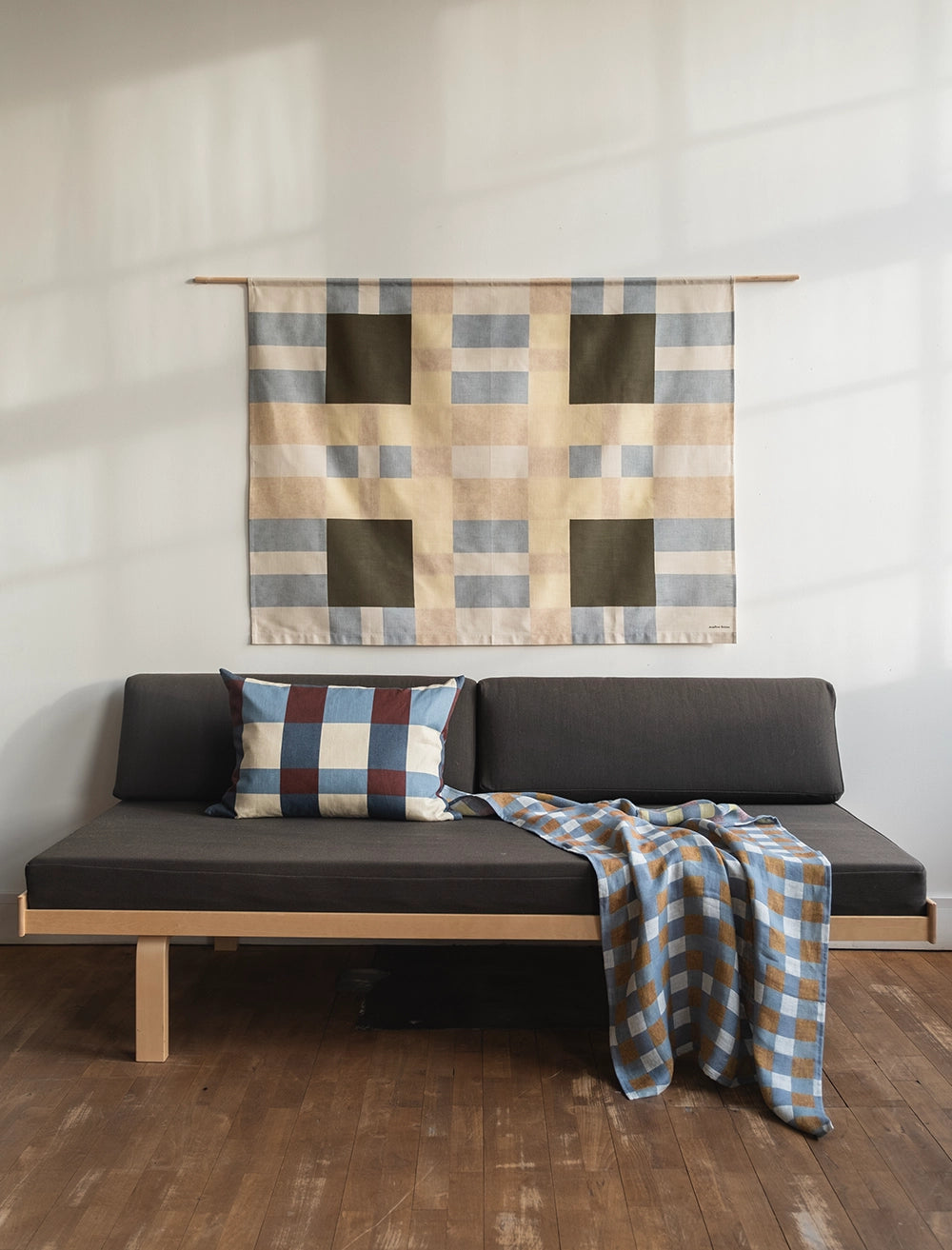 RUTAN WALL HANGING - Horizontal