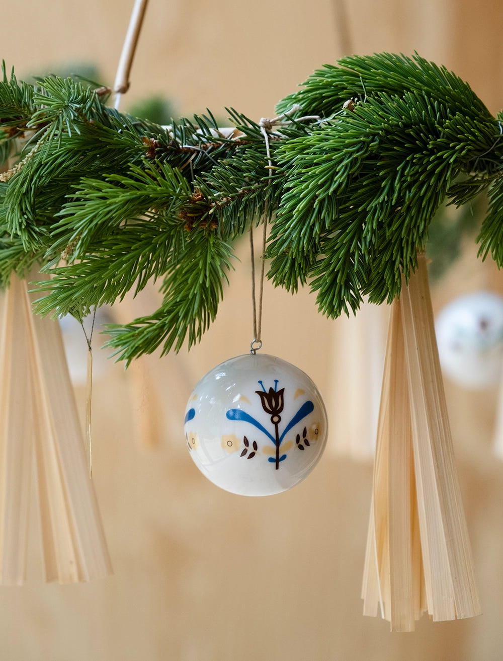 KURBITS CHRISTMAS BAUBLE, BLUE/YELLOW