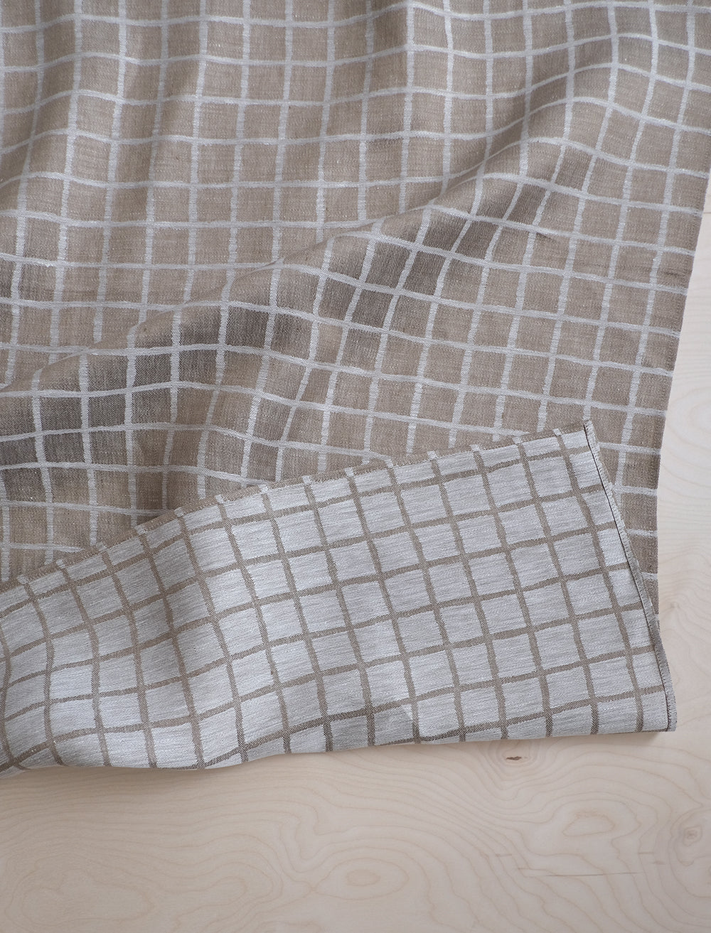 RUTIG METERVARA, BRUN