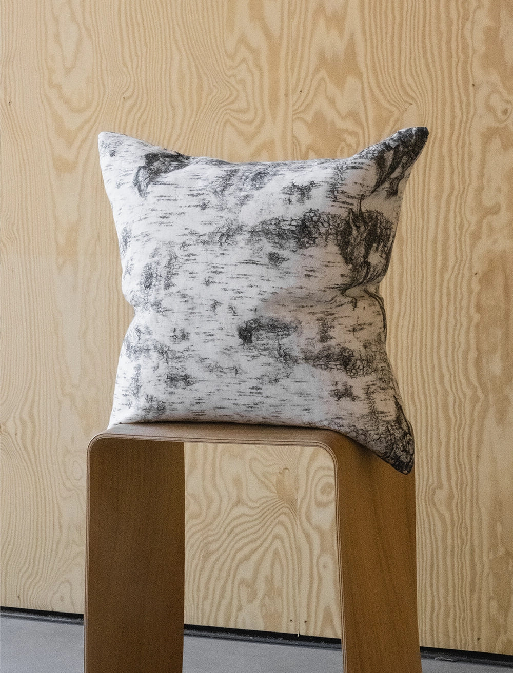 NÄVER CUSHION COVER LINEN