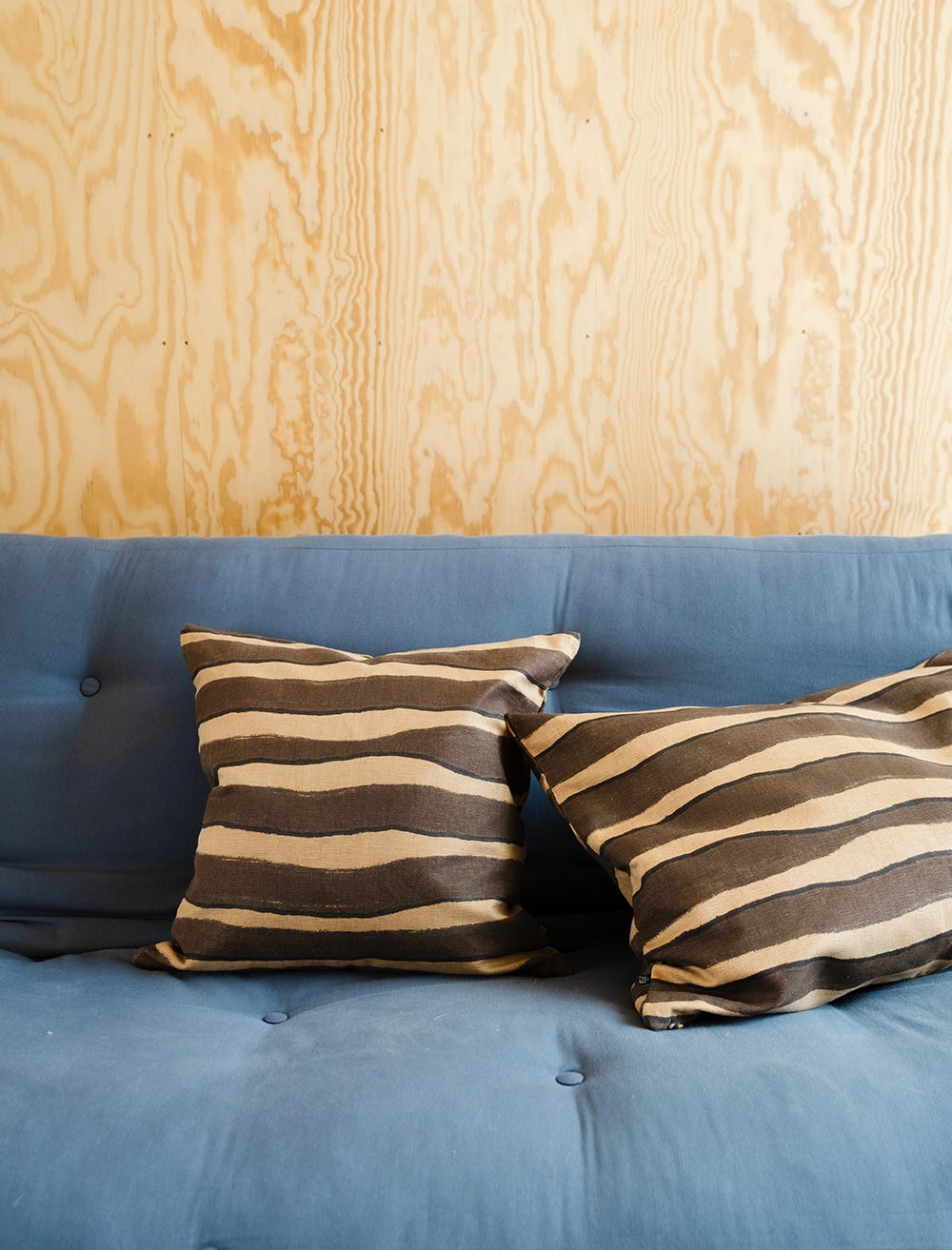 RAND CUSHION COVER, BROWN 68x48 CM