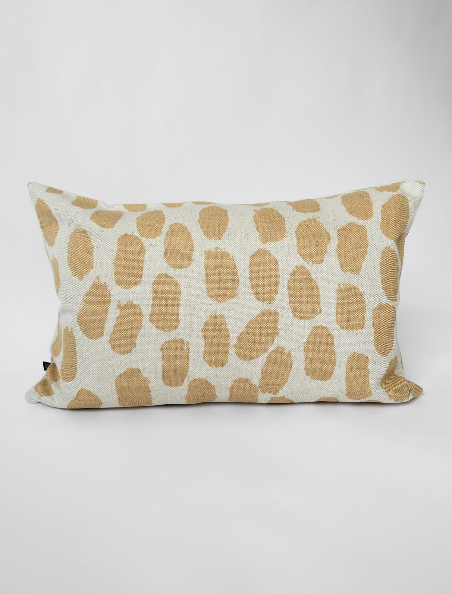DOTS CUSHION COVER, SAND 38x58 cm
