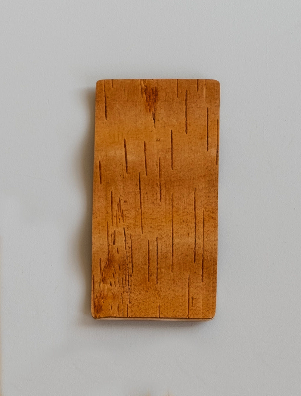 TELLER AUS BIRKENRINDE, KLEIN – NO 3