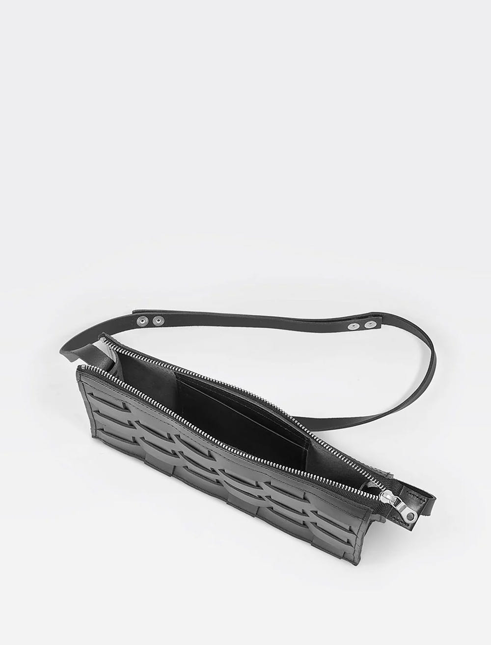 NÄVER SMALL SHOULDER BAG - Black