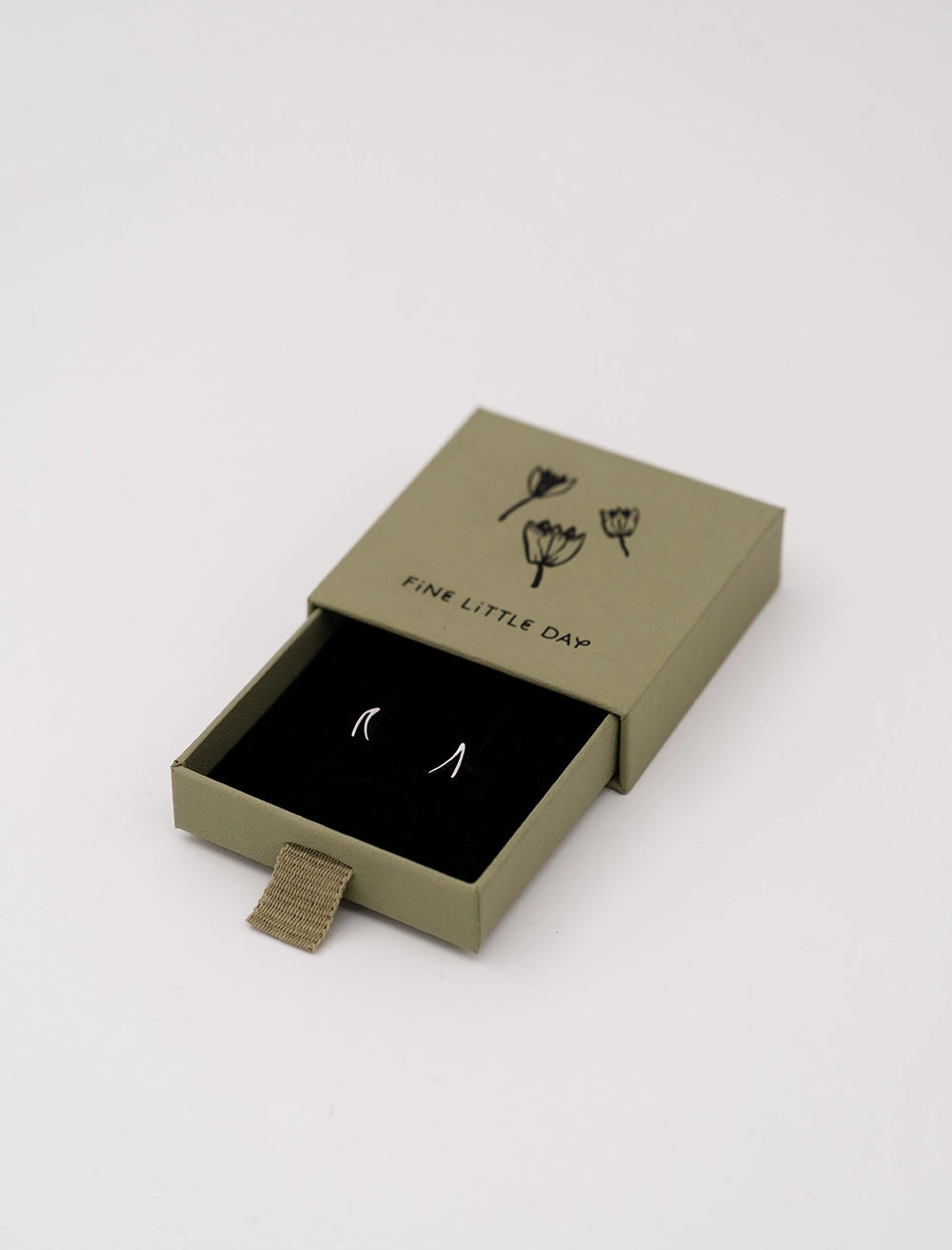 BARR STUD EARRINGS MINI, SILVER