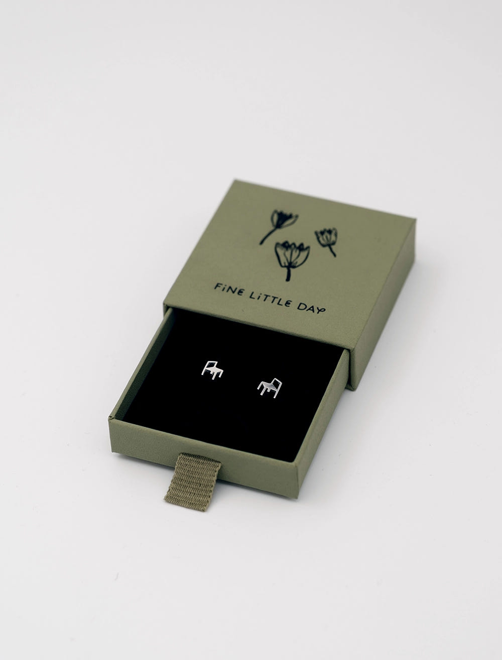 CHAIR STUD EARRINGS MINI, SILVER