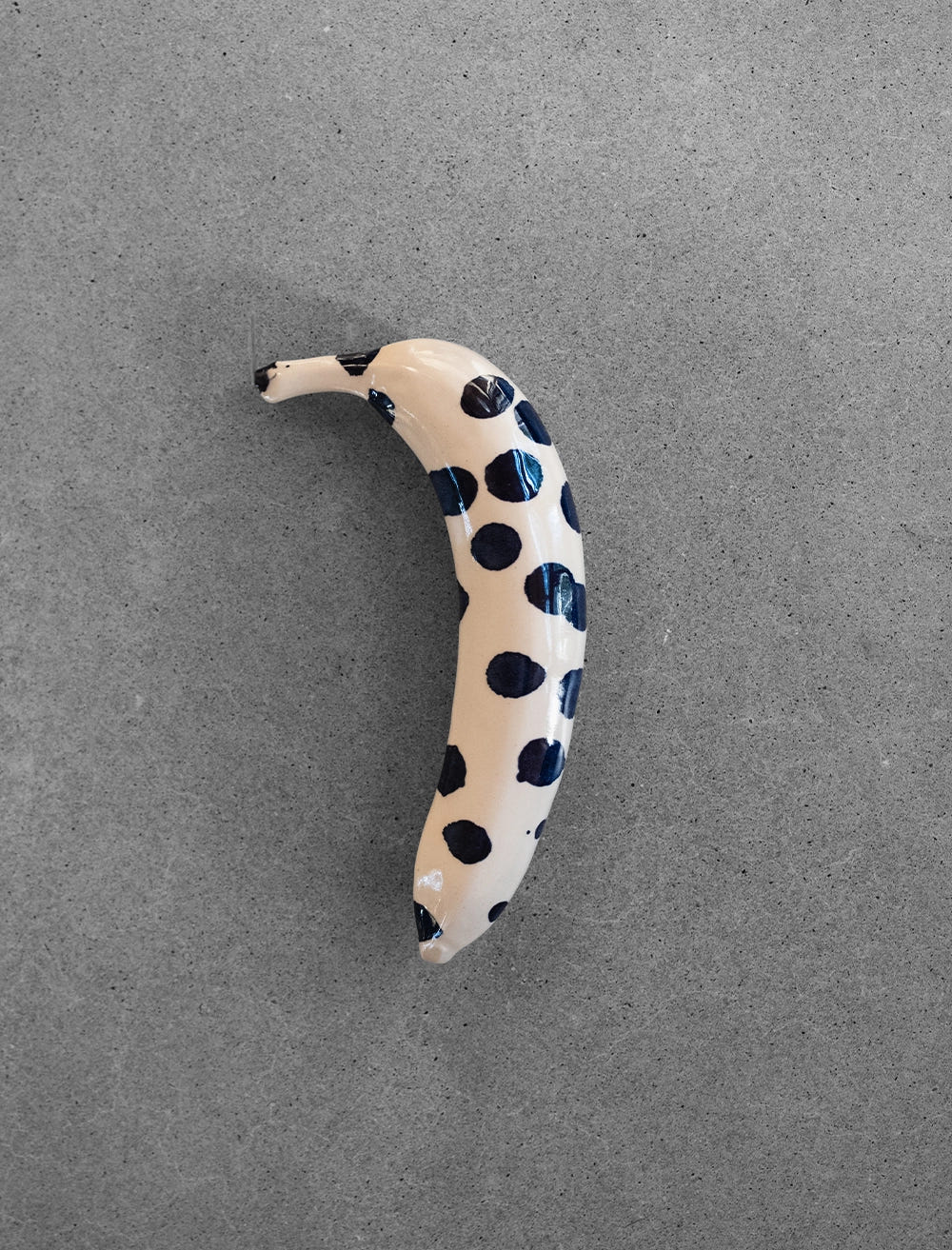 KERAMIK BANANE - Dots Dunkelblau