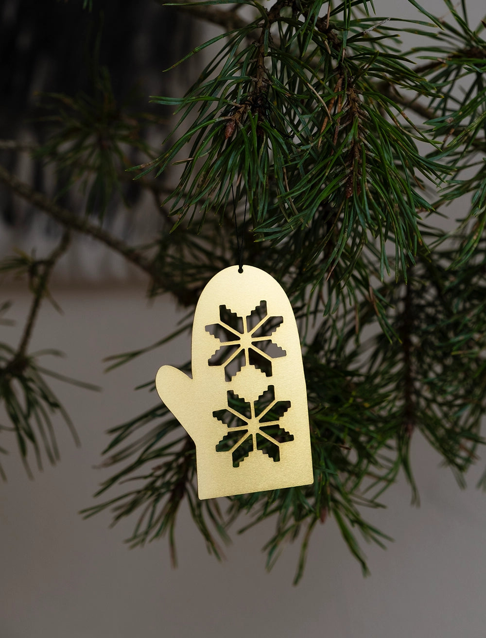 MITTEN ORNAMENT