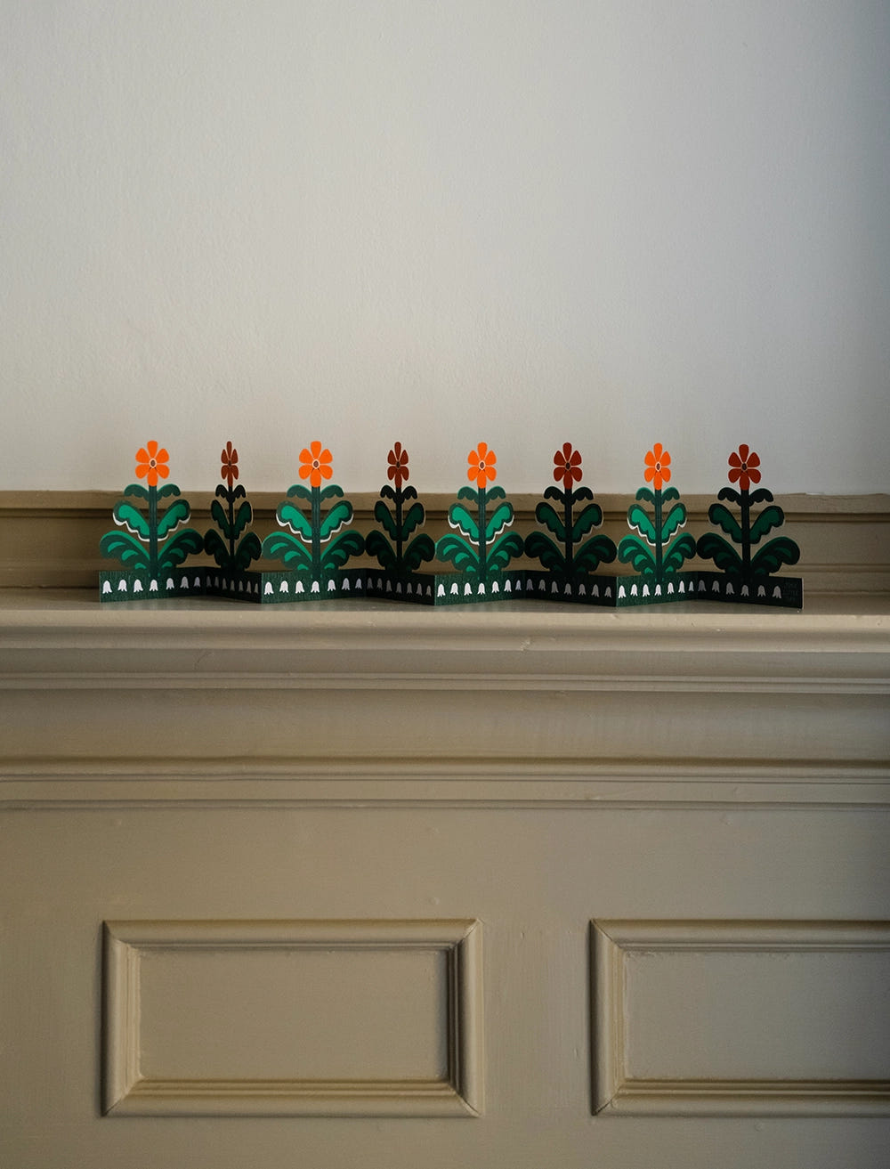 TRADITION FOLDED PAPER FRIEZE