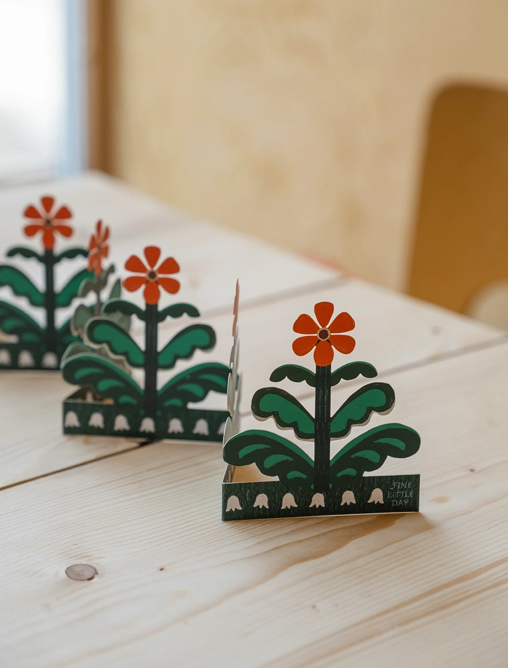 TRADITION FOLDED PAPER FRIEZE