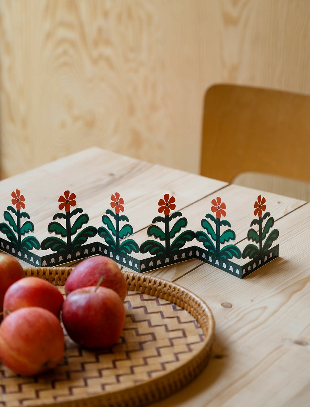 TRADITION FOLDED PAPER FRIEZE