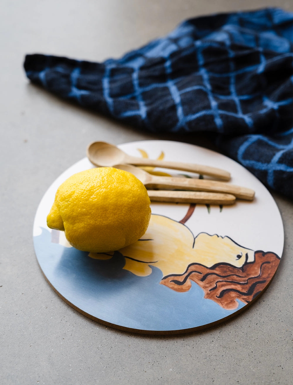 WOMAN BY THE SEA POT MAT