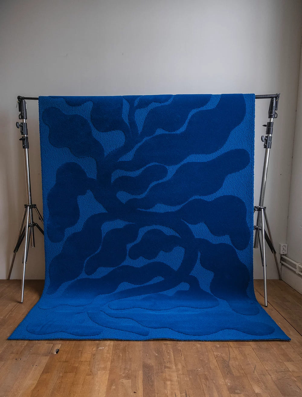 LEAVES WOOL RUG, BLUE