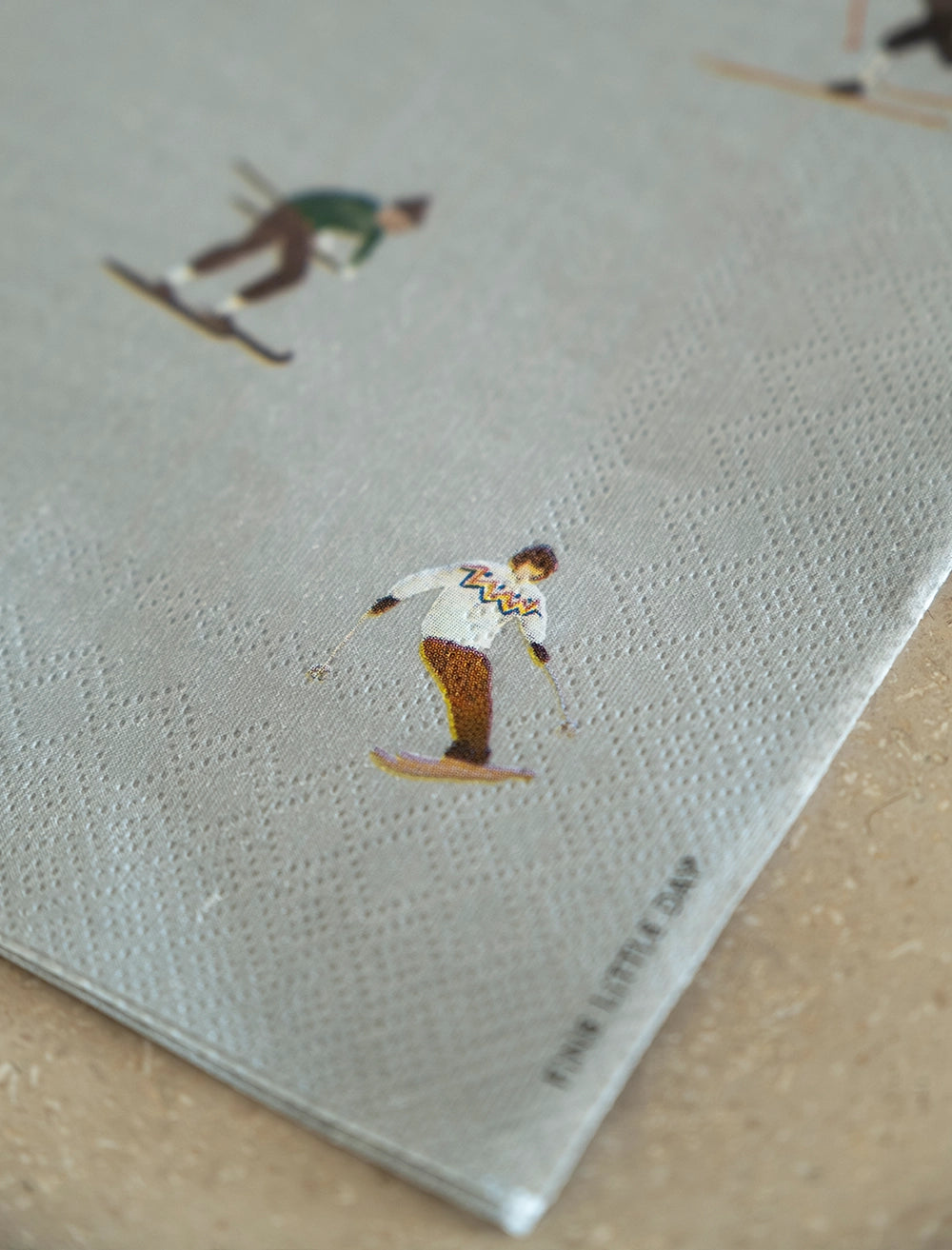 SKIERS PAPPERSSERVETT