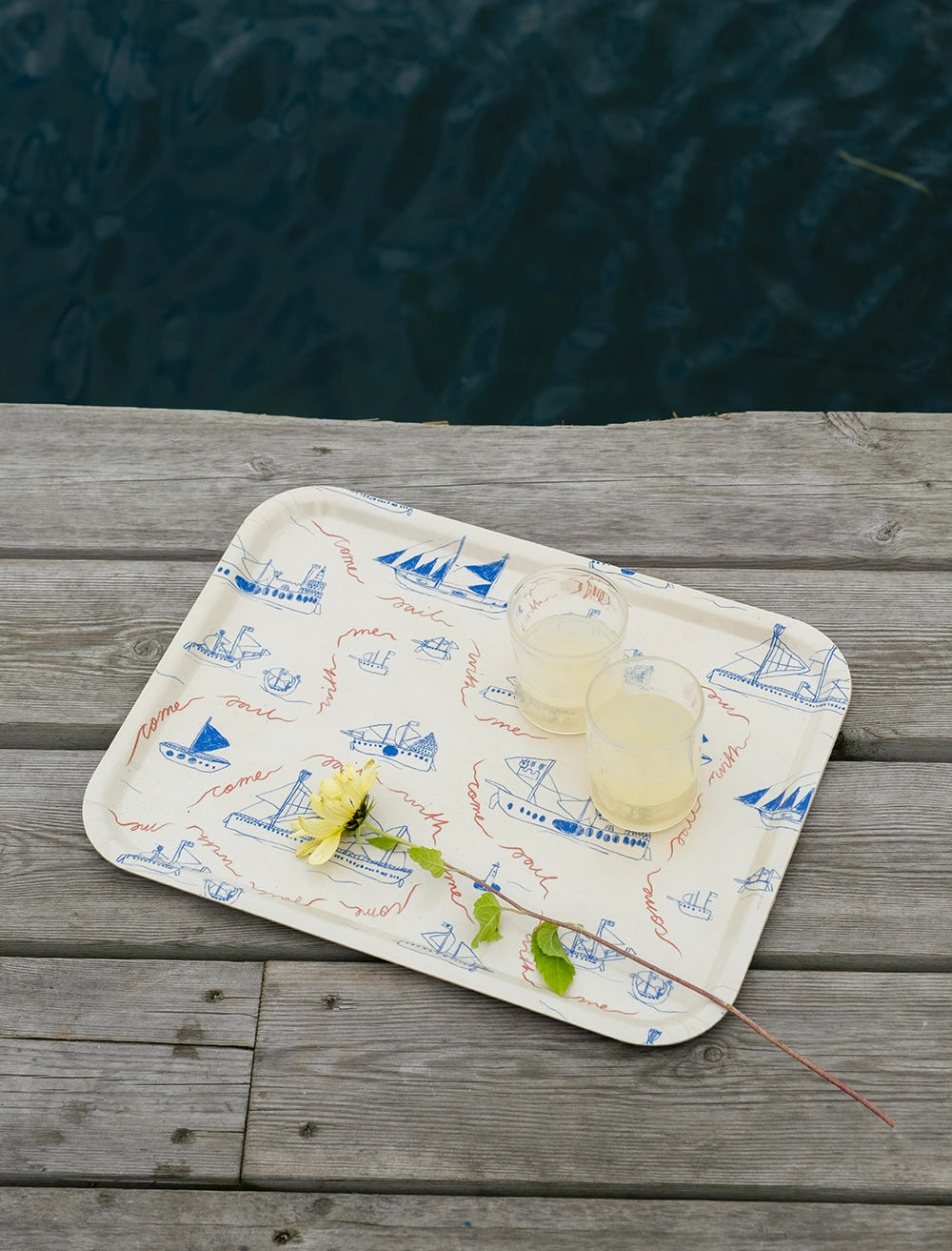 OHOY LARGE TRAY, LIGHT YELLOW