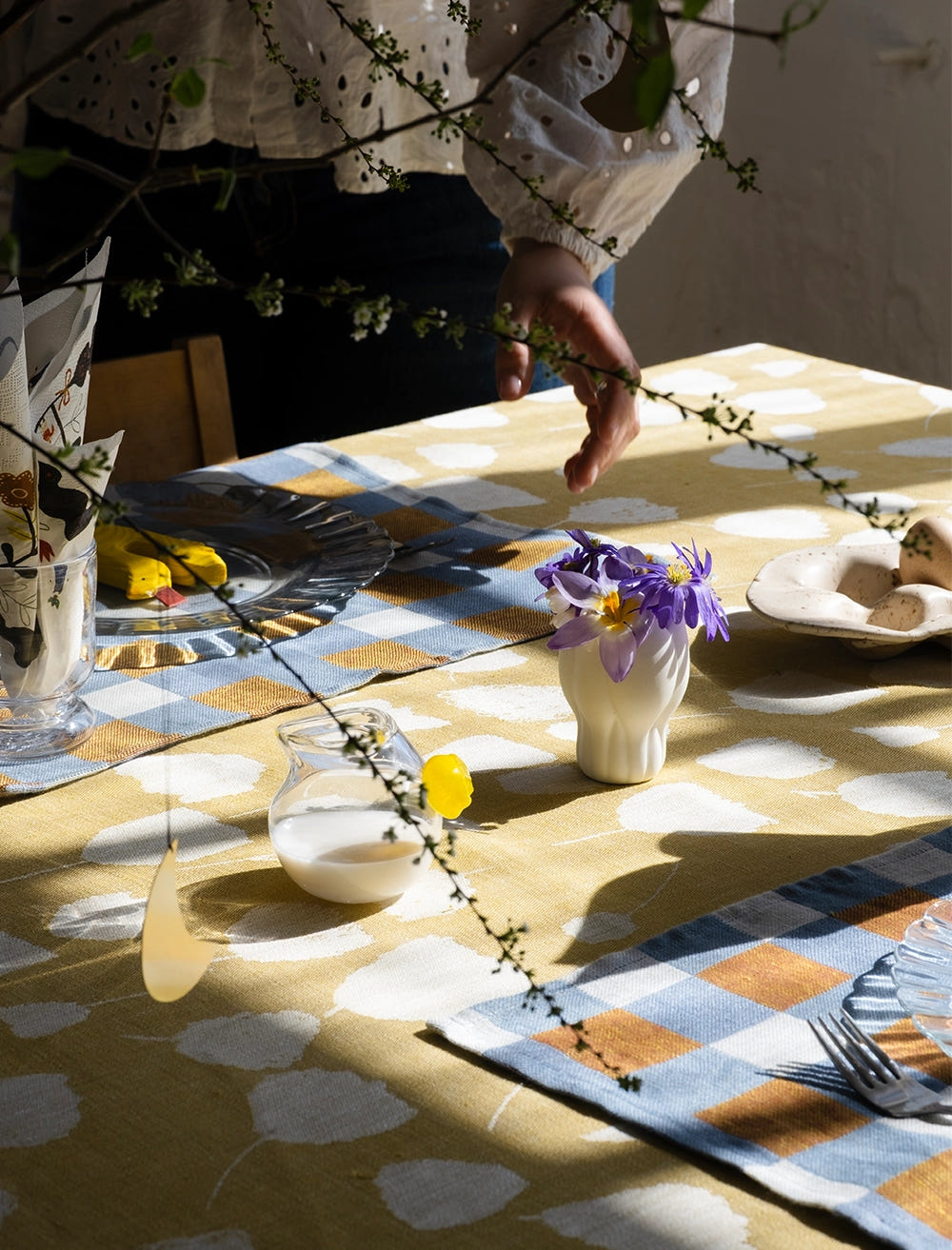 BOUQUET LINEN TABLECLOTH, YELLOW - 147×250 cm