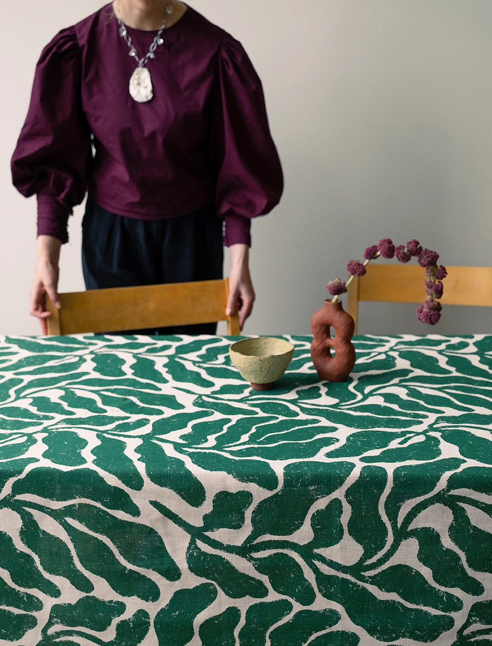 LEAVES LINEN TABLECLOTH, GREEN