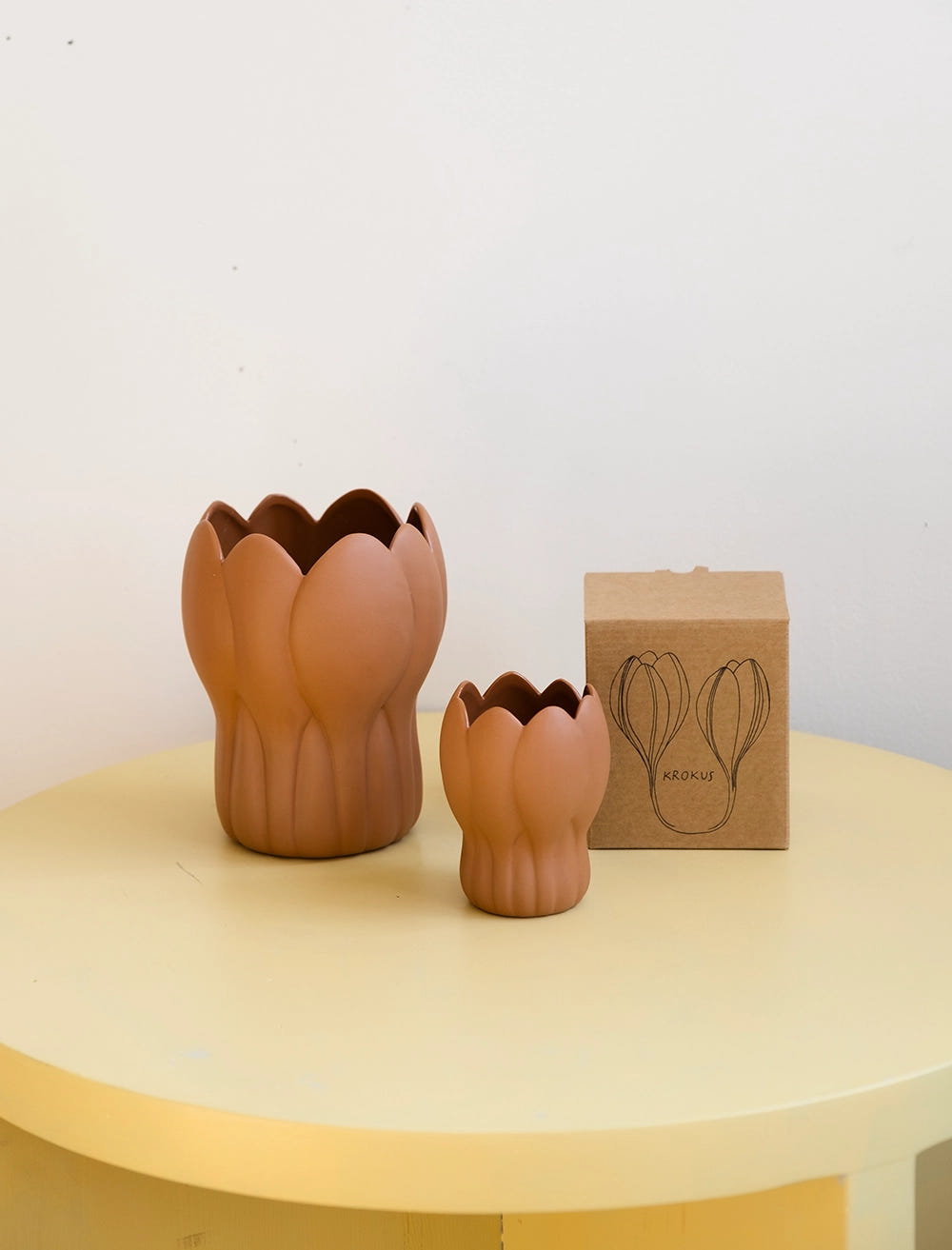 KROKUS VASE, TERRACOTTA - Small h 12 cm