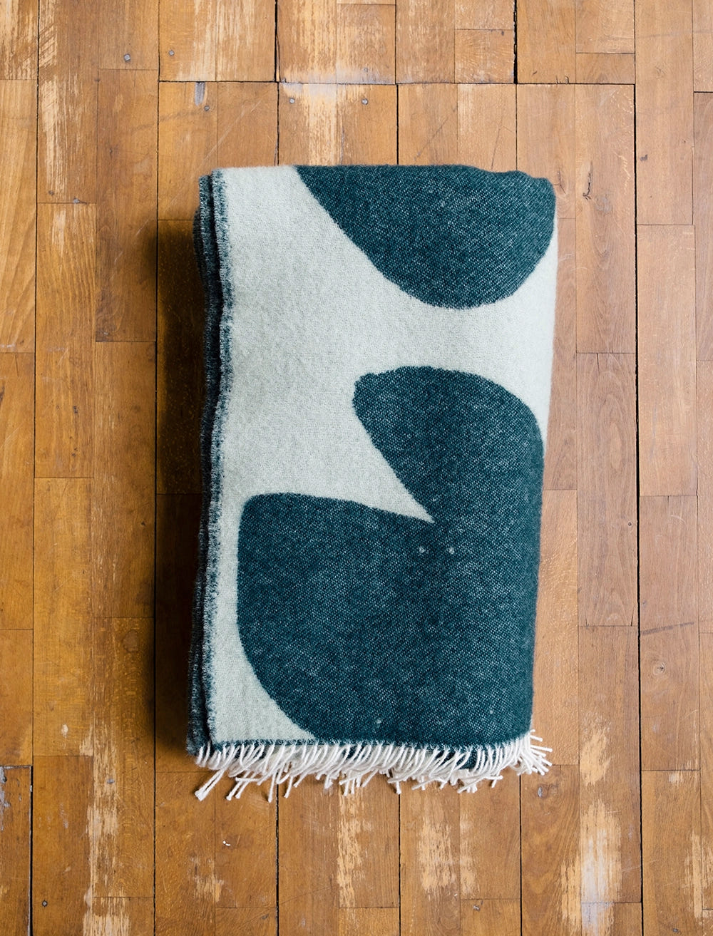 WATER LILIES WOOL HALF BEDSPREAD, GREEN