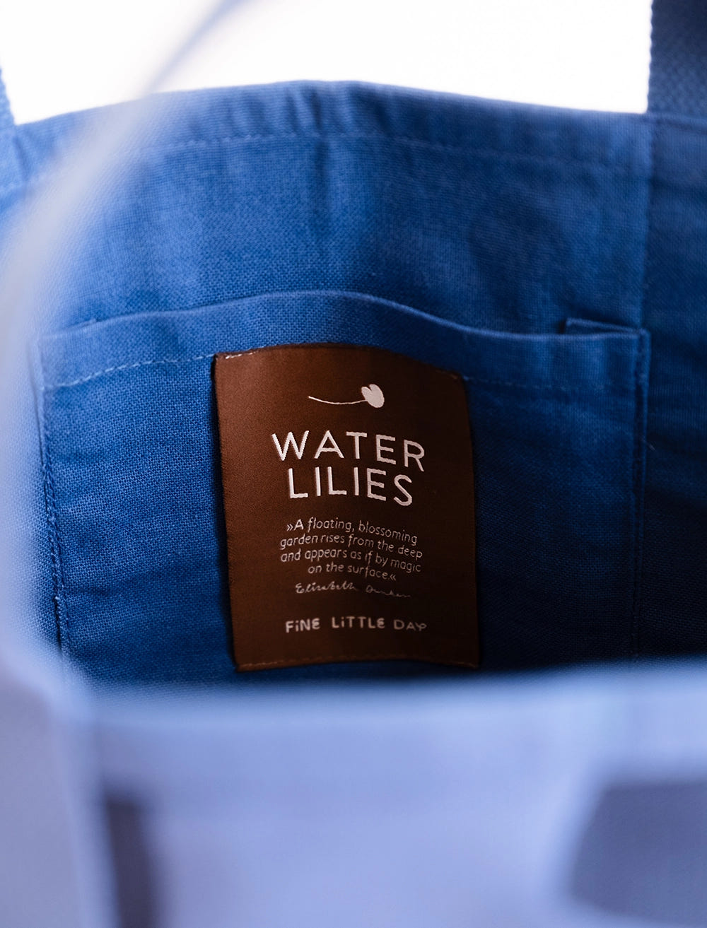 WATER LILIES CANVAS CARRY, BLÅ