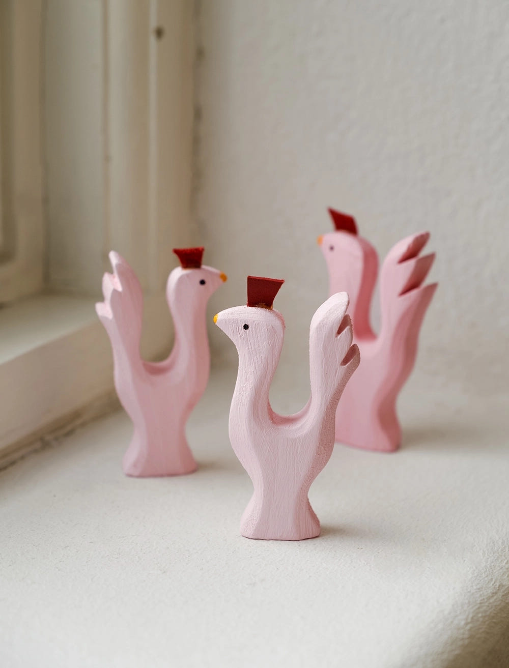 WOODEN ROOSTER, PINK