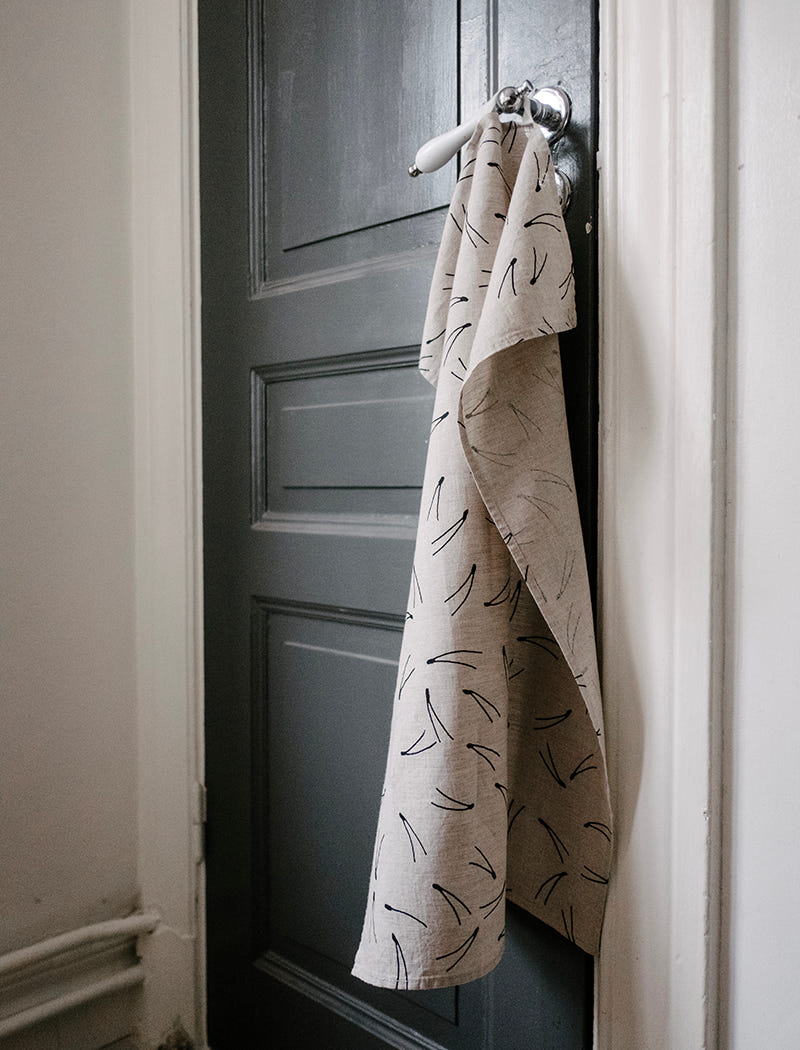 BARR TEA TOWEL, NATURE/BLACK