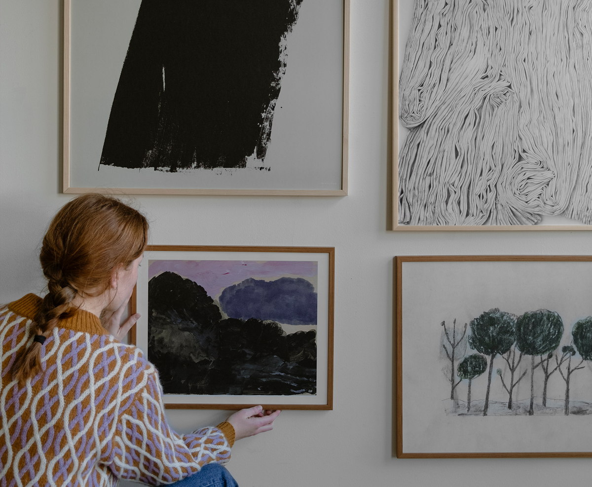 Clear the walls, make room for new stories