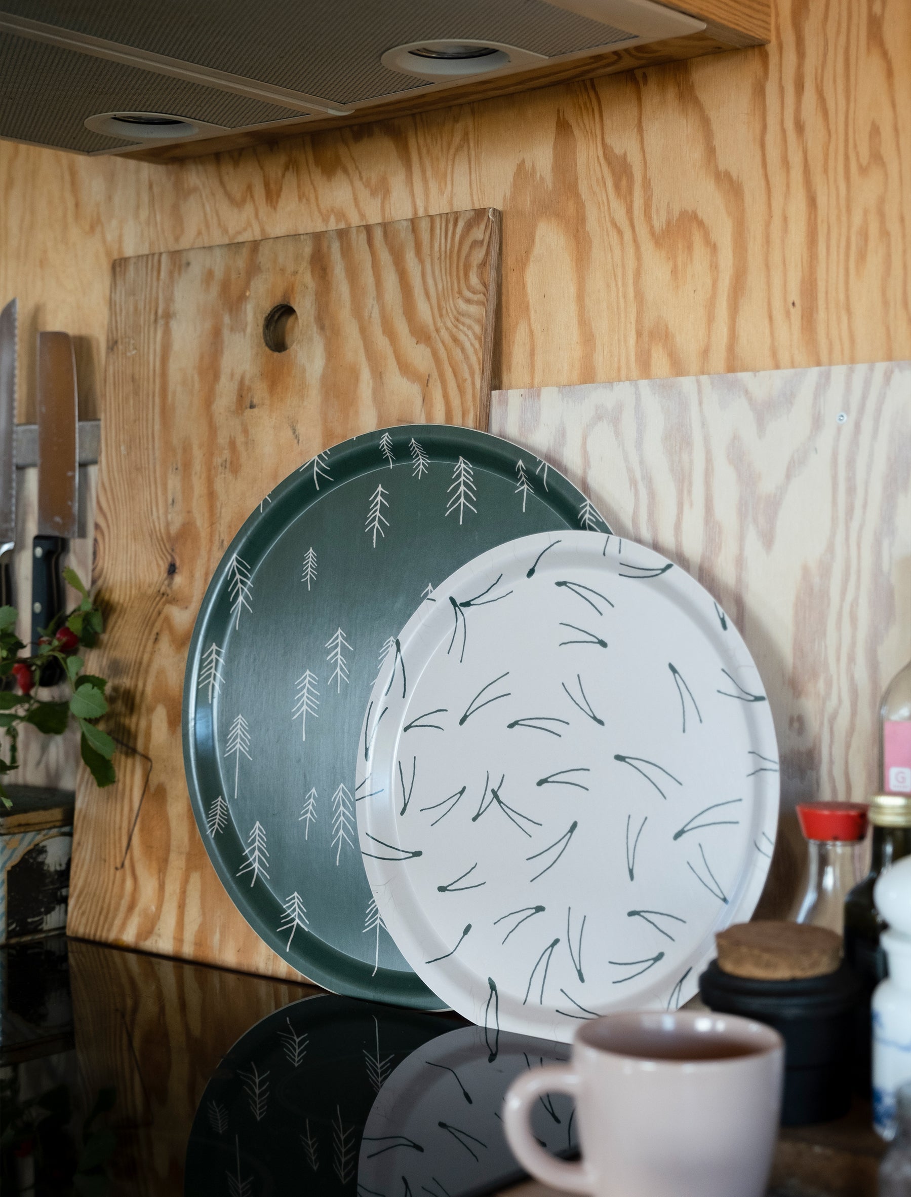 TALL TRAY, GREEN/NUDE
