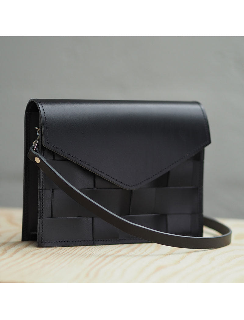 NÄVER MINI SHOULDER BAG - Black