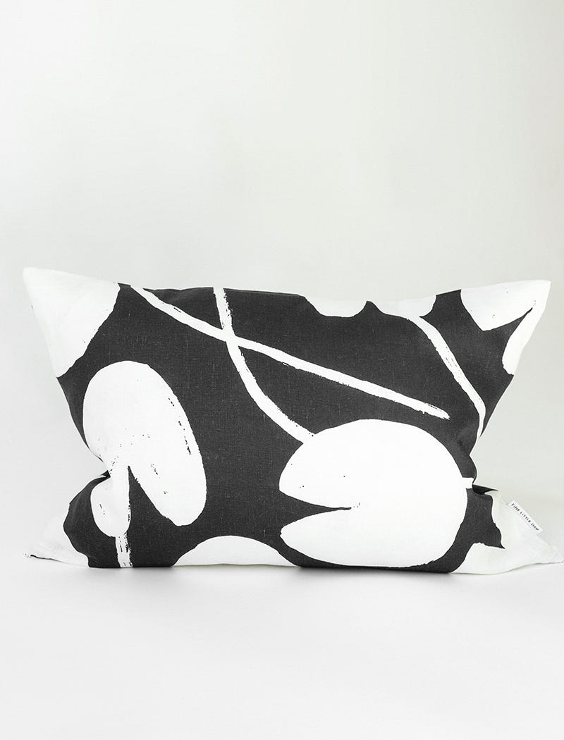 WATER LILIES CUSHION COVER, NIGHT BLUE 68×48 cm